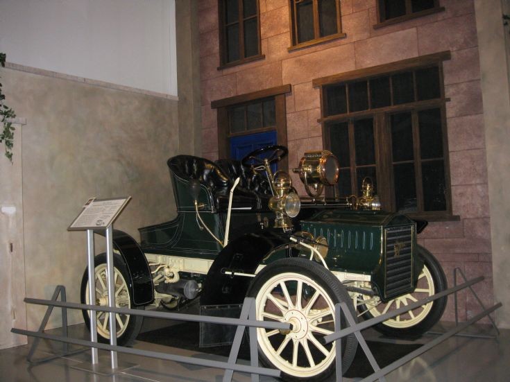 1905 Cadillac