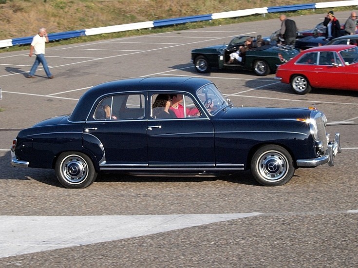 Classic MercedesBenz 220 S