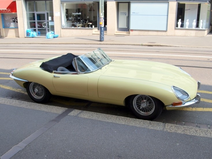 Jaguar E-type convertible