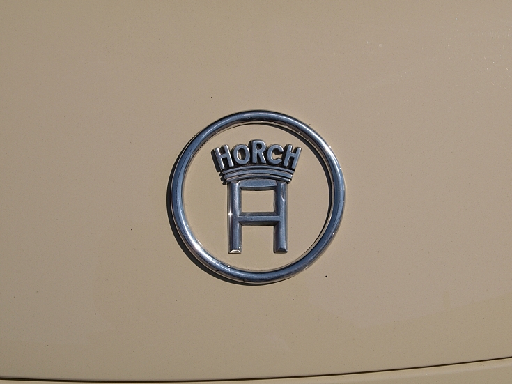 HoRcH Insignia