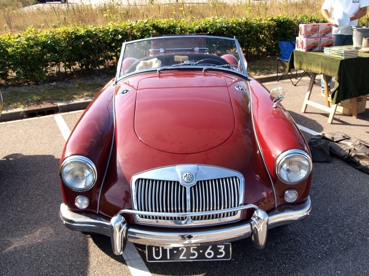 MG sports car