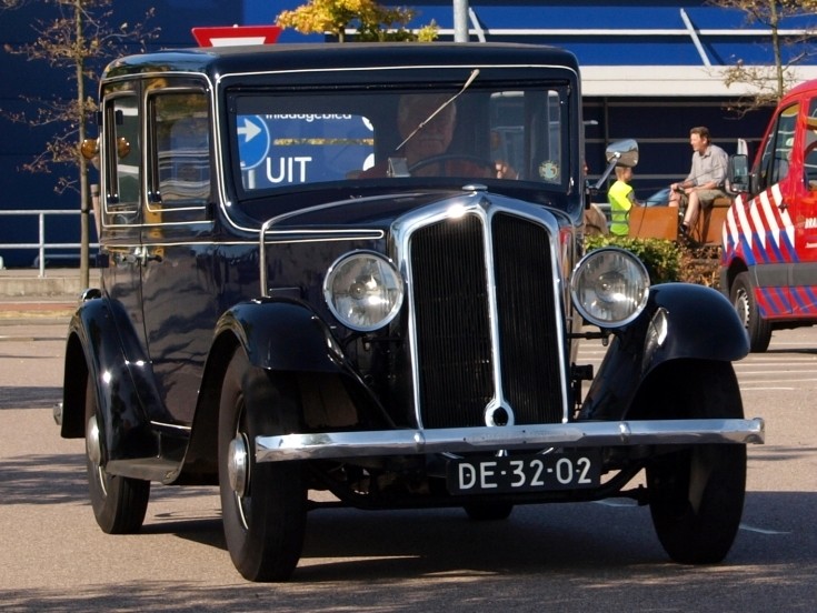 1933 Renault Monaquatre