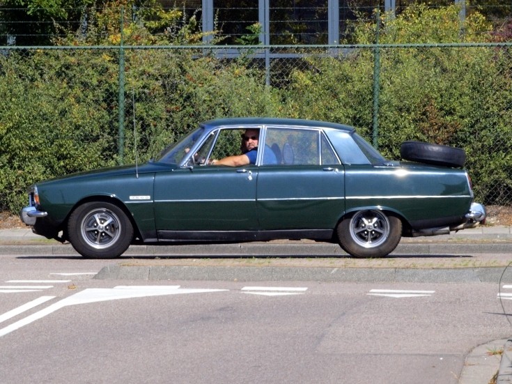 Rover 3500 V8. Rover 3500 - registration