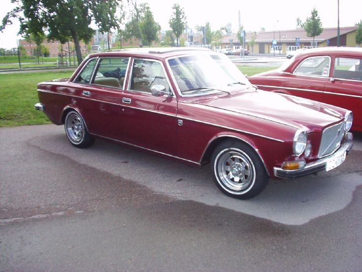 Swedish registrationnumber DZK794 is a Volvo 164 from 1974