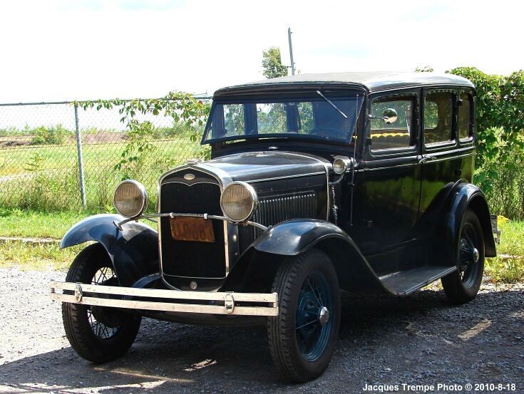 Ford Model A 4 doors - 1 of  2