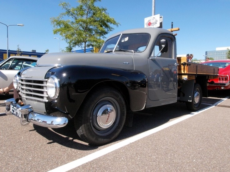 Small Volvo truck