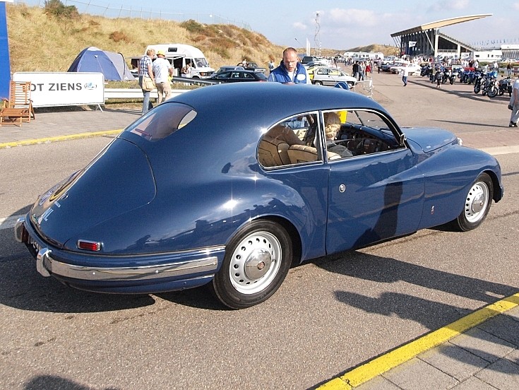 Bristol 403's nice lines