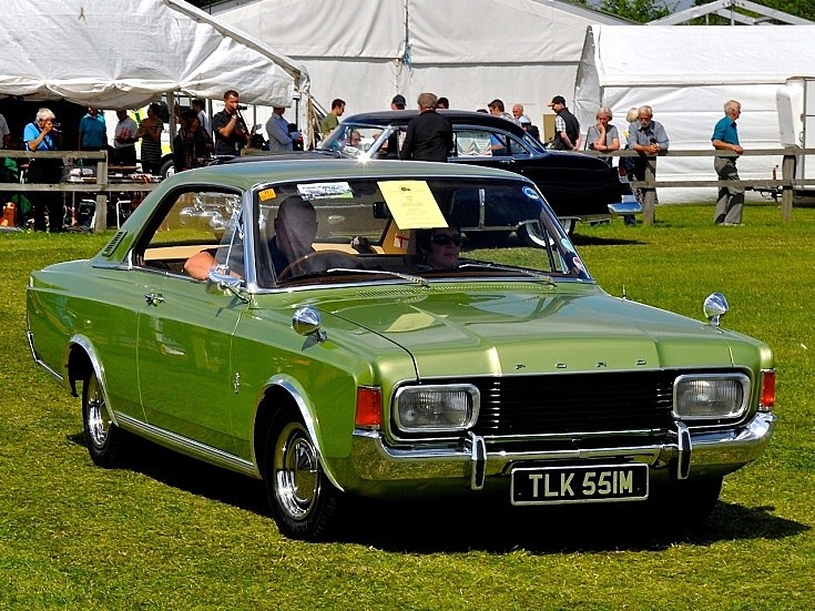 Ed Photo of a good condition green fifth generation Ford Taunus 20M