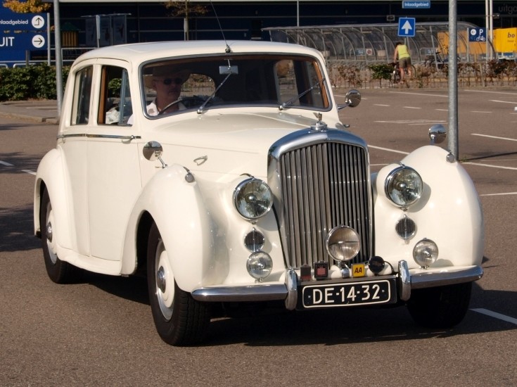 Photo of Bentley MK VI 