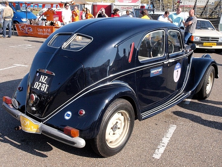 Black Lancia Aprilia