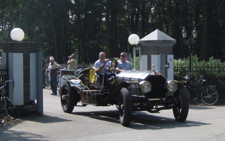 American LaFrance 