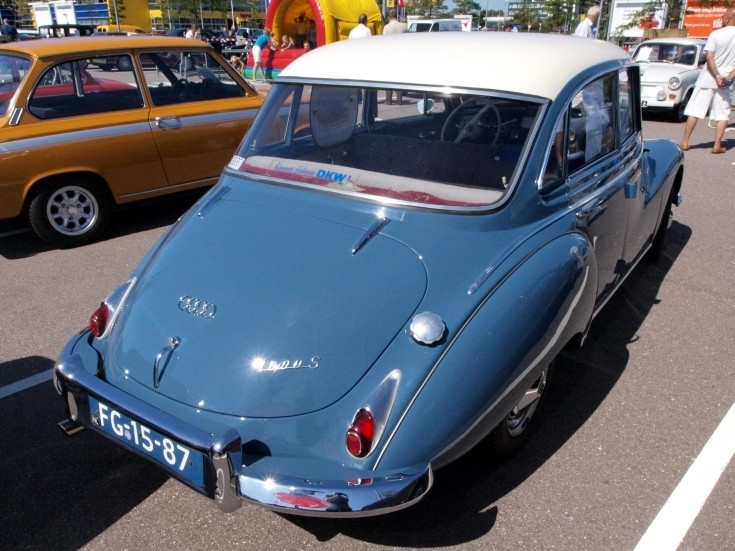 Blue grey Auto Union 1000 S