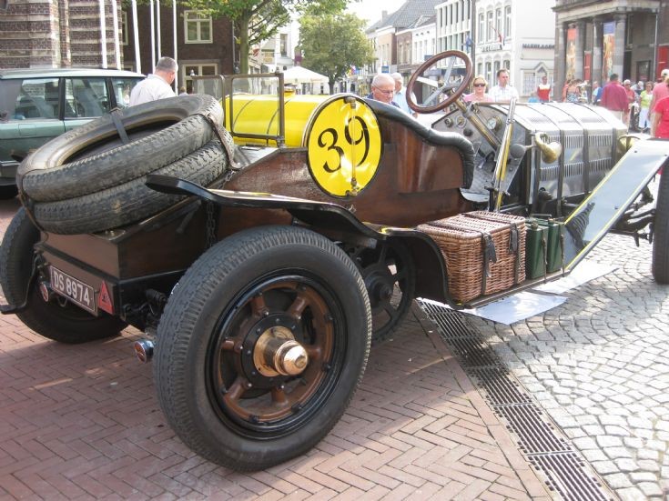 American LaFrance 