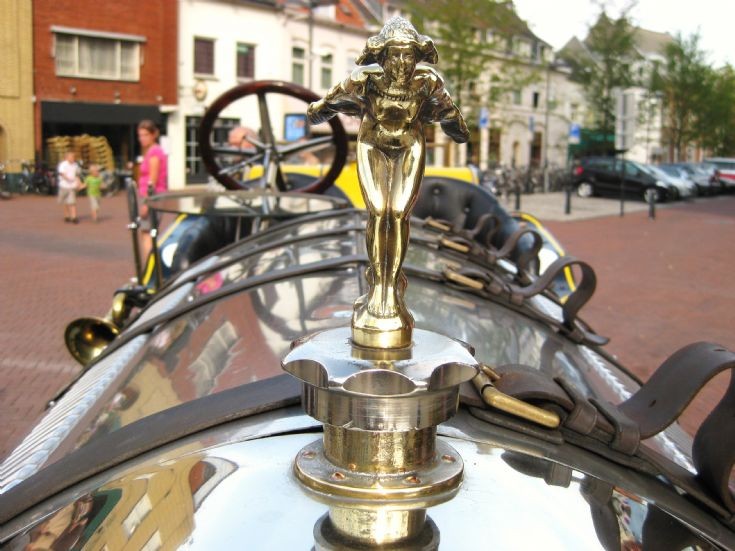 American LaFrance 