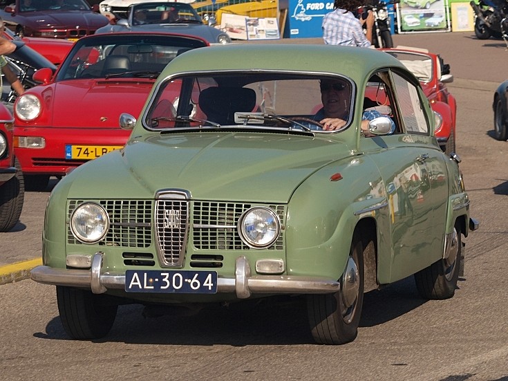 Green 1967 Saab 96 V4 Dutch licence registration AL3064 