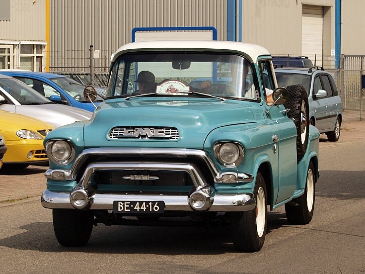 GMC 100