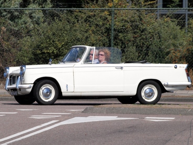 Triumph Herald Cabriolet licence plate AE5602 at a classical car meeting 