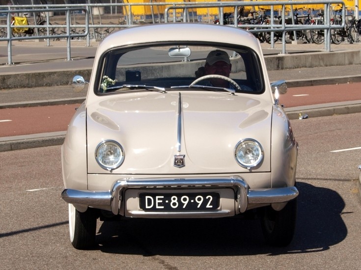 Renault Dauphine 