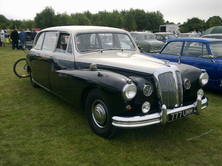 Daimler Limo