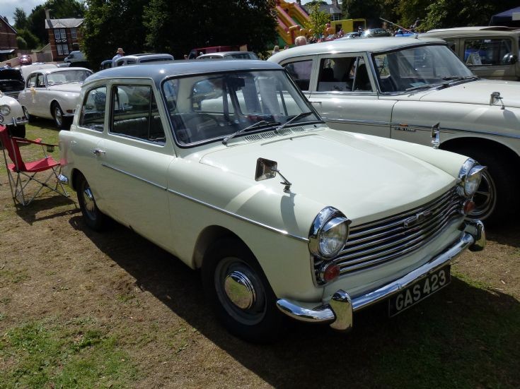 GAS 423 Austin A40 Farina