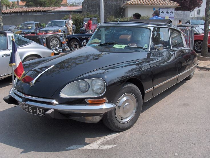 Citro n DS Pallas 1972 The Citro n DS was an executived car produced by the