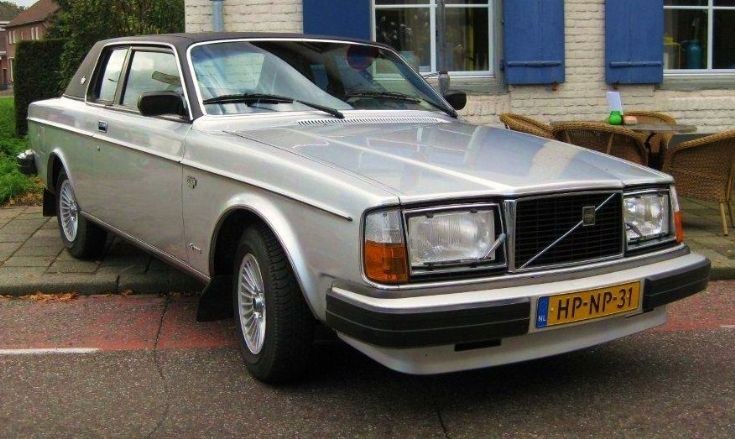1978 Volvo 262C, two doors.