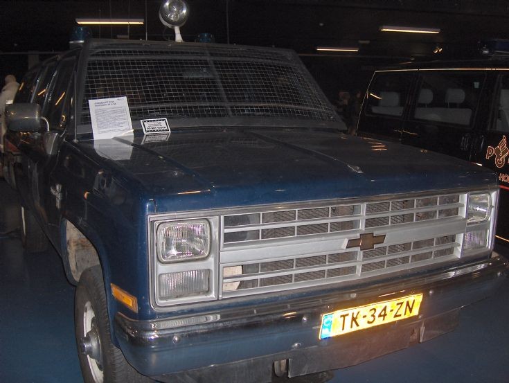 Chevrolet Suburban K10 Scottsdale 1984 (1)