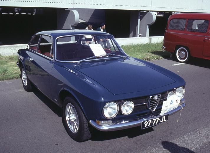 A nice blue AlfaRomeo Giulia 1750 GTV make by Bertone in 1969