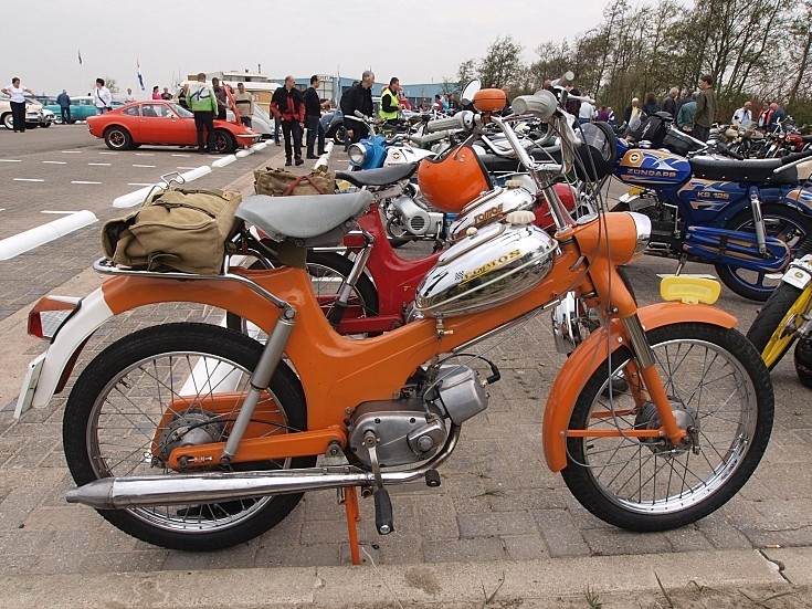 Tomos (unknown type)