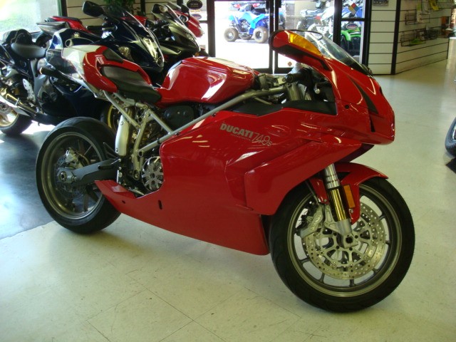 Ducati 749S 2004