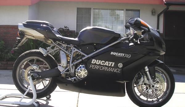 Ducati 749S