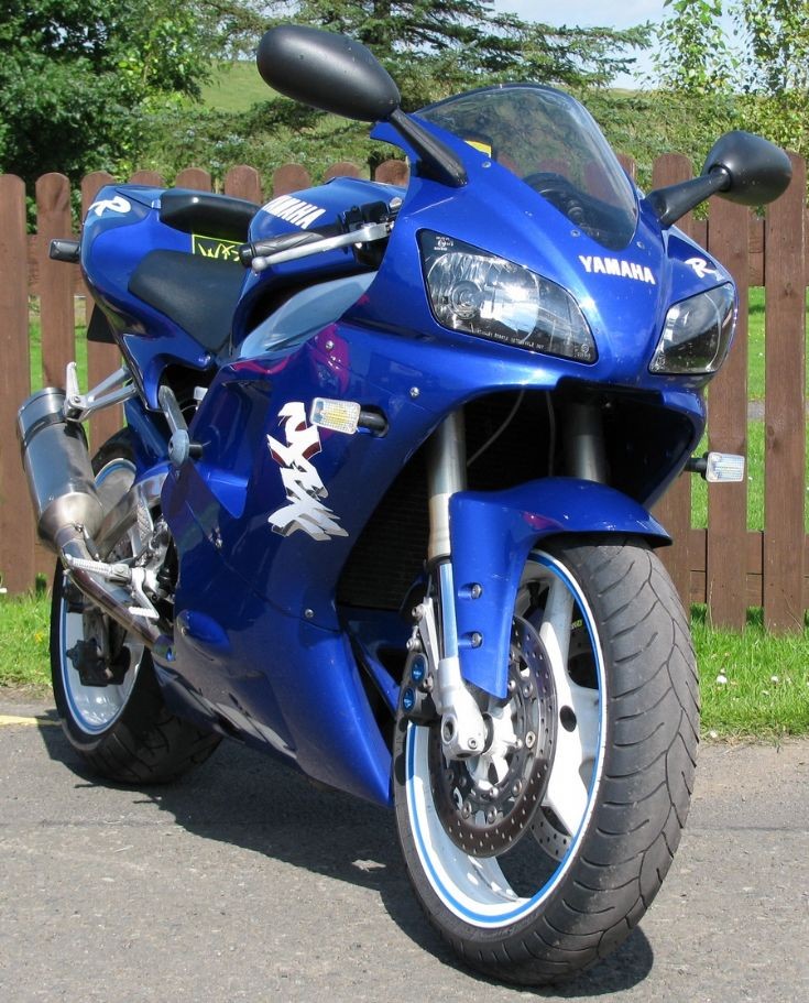 Yamaha YZF R1