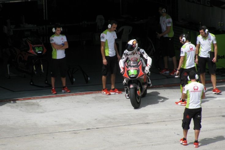 Ducati Desmosedici GP11 (Pramac Racing)